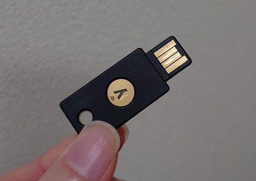 YubiKey 5 NFC